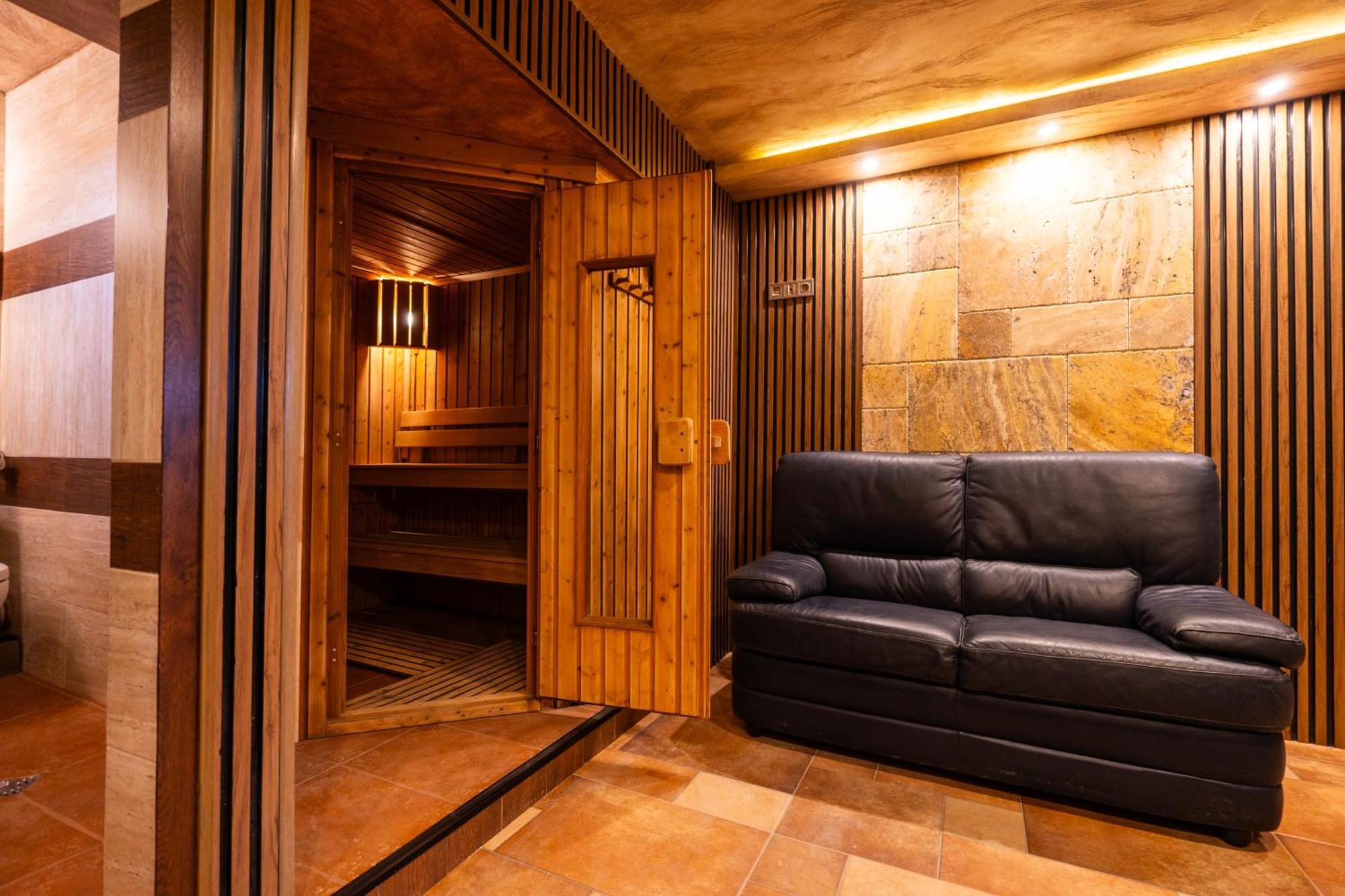 Family Hotel Bunara Брестник Екстериор снимка