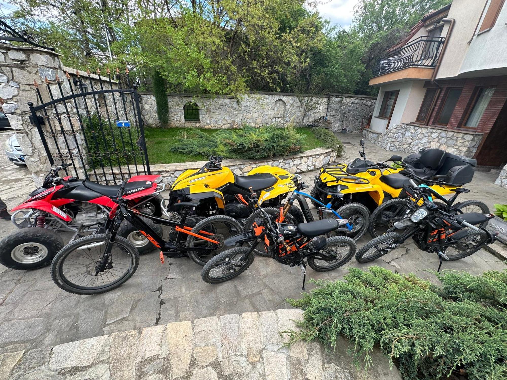 Family Hotel Bunara Брестник Екстериор снимка